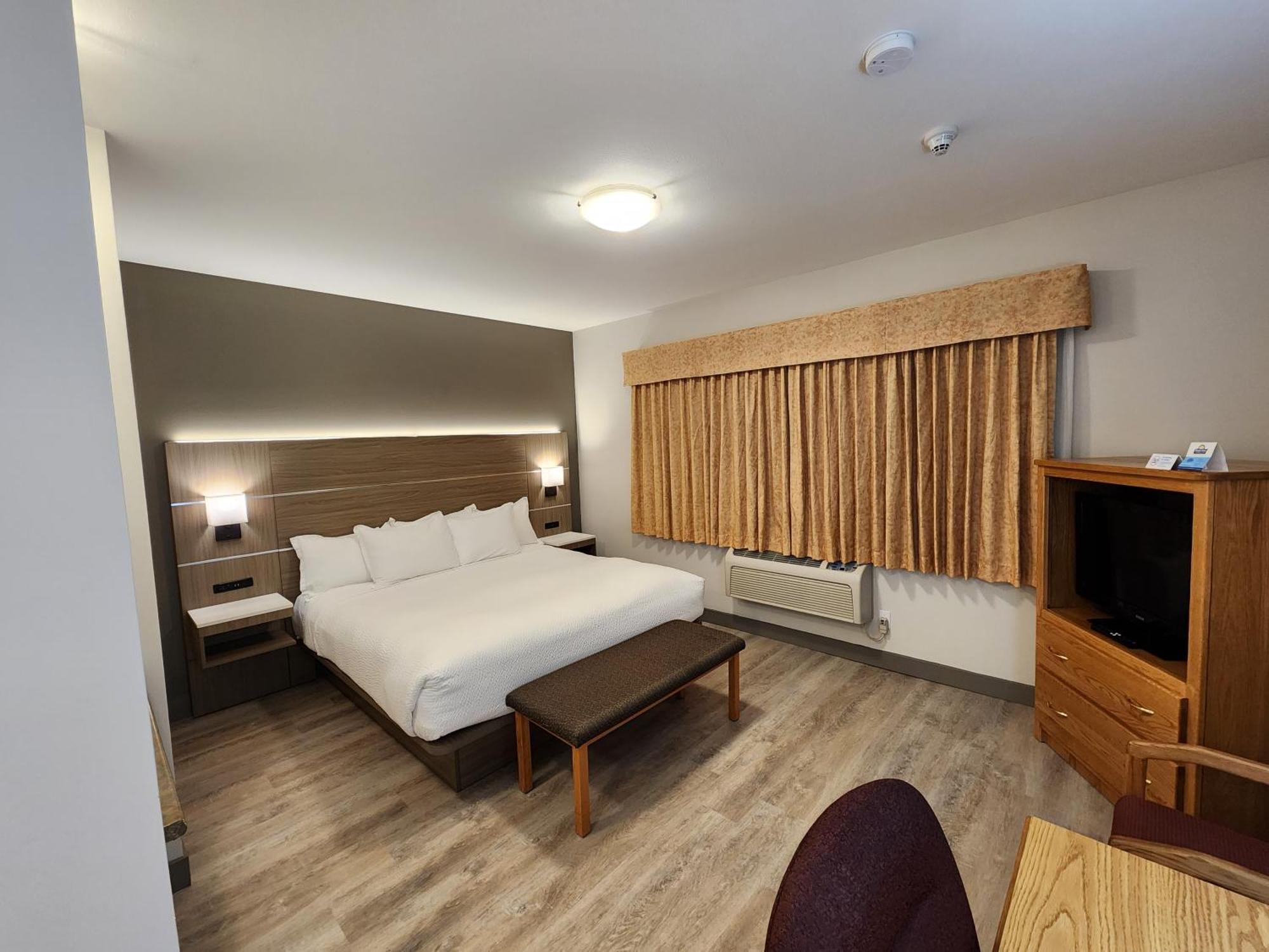 Days Inn By Wyndham Penticton Conference Centre Exterior photo